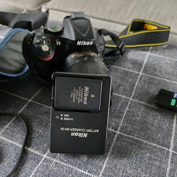 Nikon 5200 - Picture 4 of 9